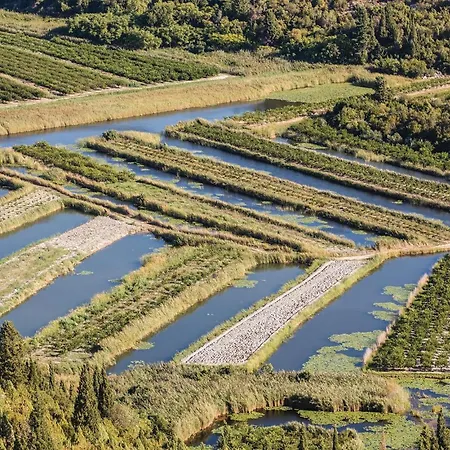 Ferienhaus Awesome In With Jacuzzi