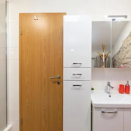 Ferienhaus Awesome In With Jacuzzi Ploce (Dubrovnik-Neretva)