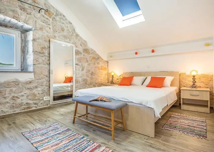 Awesome In With Jacuzzi * Ploce (Dubrovnik-Neretva)