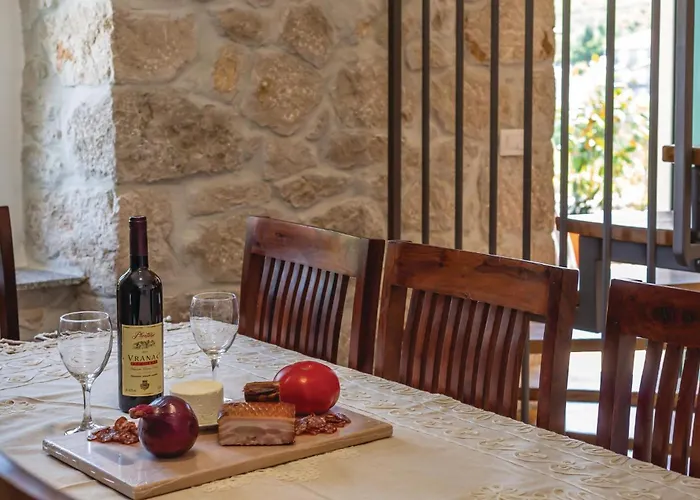 Holiday home Awesome In With Jacuzzi Ploce (Dubrovnik-Neretva)