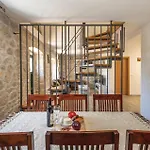 Amazing Home In Ploce With Wifi *