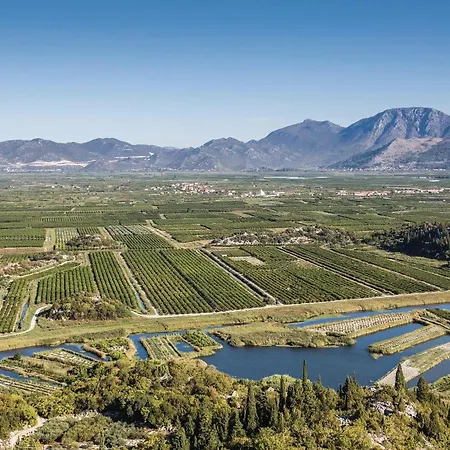 別荘 Awesome In With Jacuzzi *