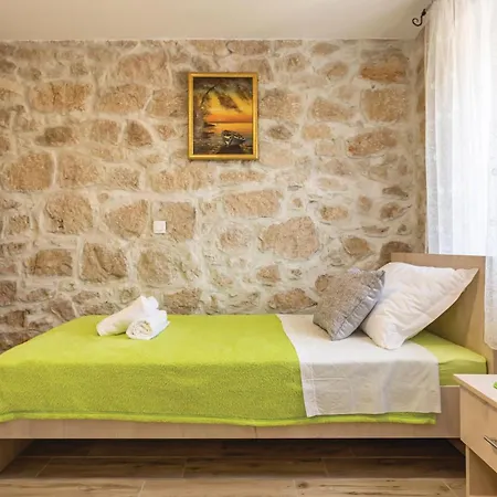 Awesome In With Jacuzzi *